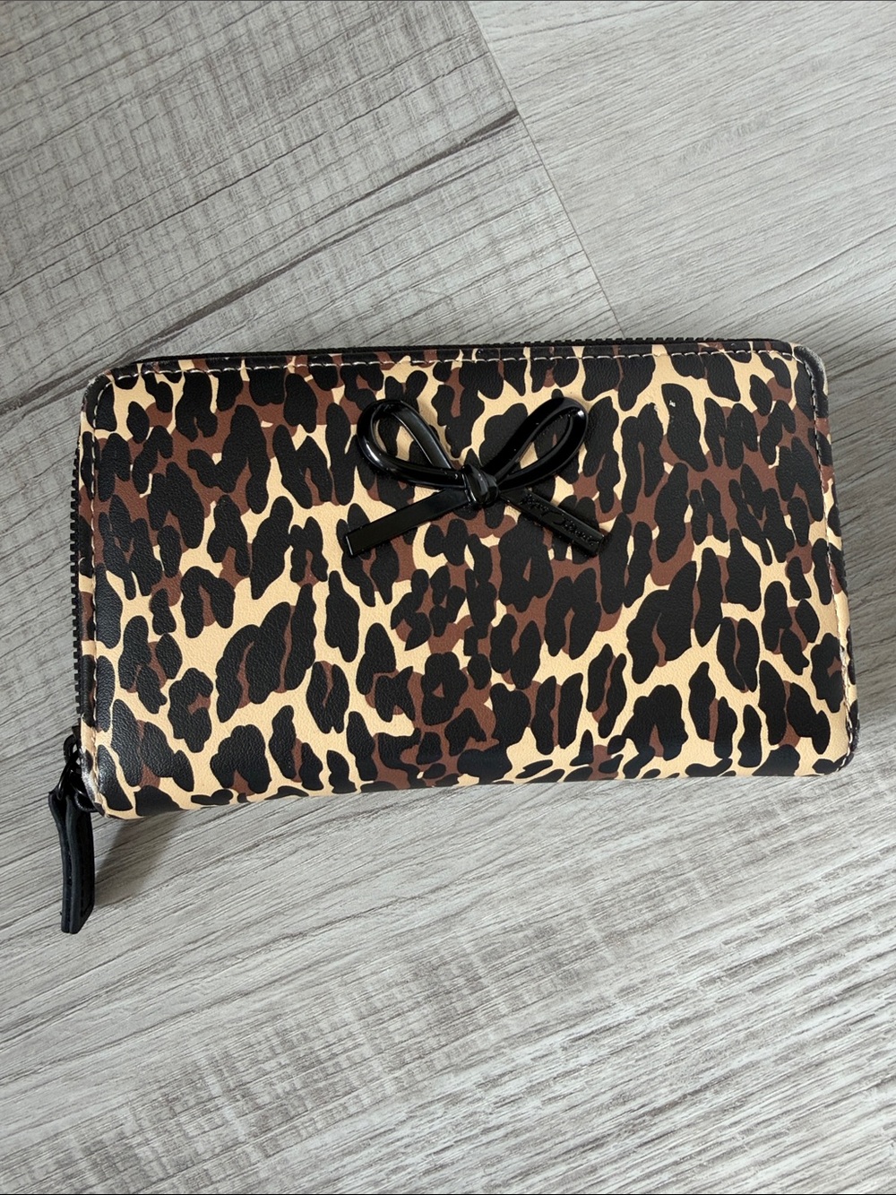 Betsey Johnson Leopard Print Zip Around Wallet Black Bow